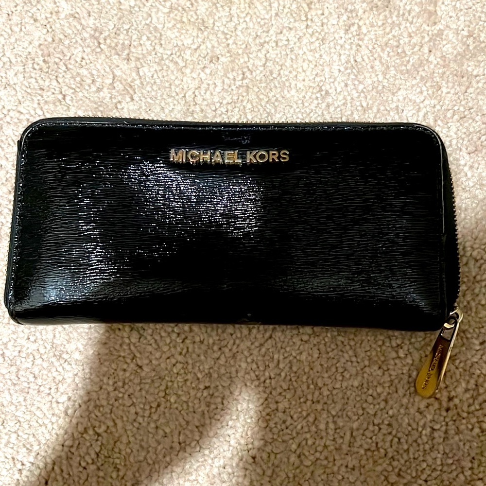Super Sale Used Black Michael Kors Wallet- with gold detail